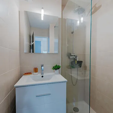 Antigua-12 By Interhome